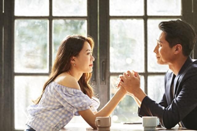 QQ 爱情故事和微信之间